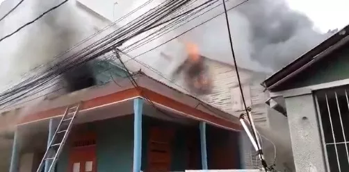 Incendio afecta casa donde vivió Joaquín Balaguer en Santiago