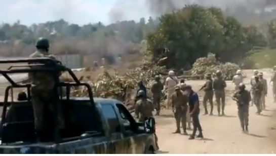 Grupo de haitianos asalta soldado dominicano; lo hieren y le roban fusil en Elías Piña