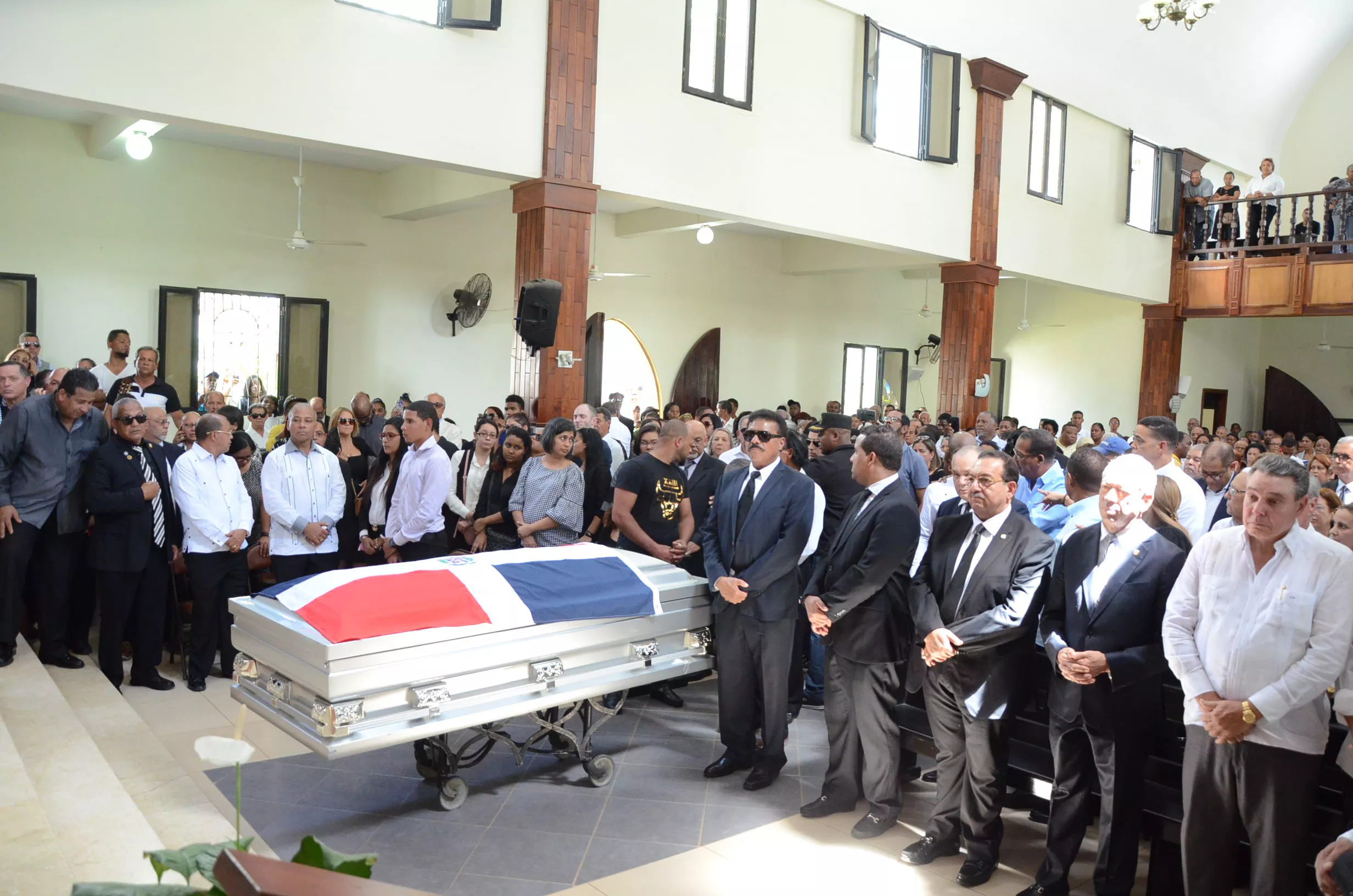 9. Una misa de cuerpo presente fue realizada en la Parroquia Nuestra Señora de las Mercedes.
