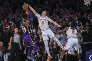 Mario Hezonja tapa a Lebron James y da la victoria a los Knicks