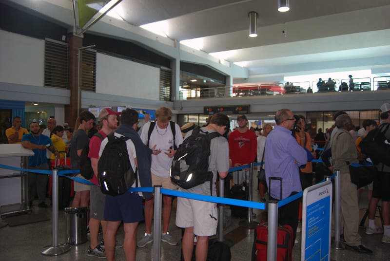 Falla eléctrica provoca retrasos de varios vuelos en Aeropuerto Internacional de Las Américas