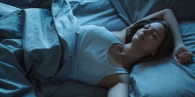6 mitos sobre cómo dormir mejor que en realidad pueden dañar tu salud