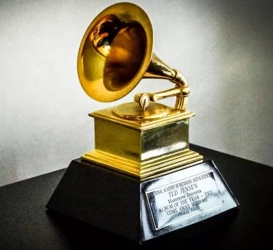 Latin Grammy empuja al merengue y la bachata