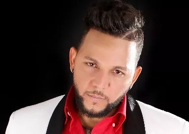 Welin Gabriel se promueve con salsa