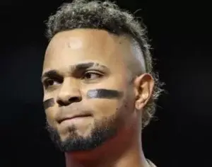 Torpedero Xander Bogaerts extiende contrato con Boston por US$132 millones