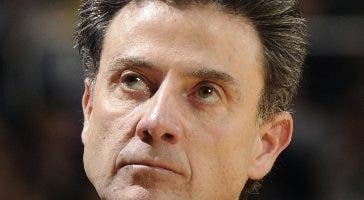 Cavs niegan interés fichar al entrenador Rick Pitino