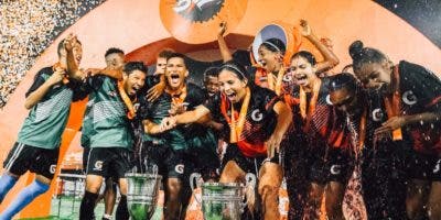 Piratas y Caribbean se coronan en fútbol