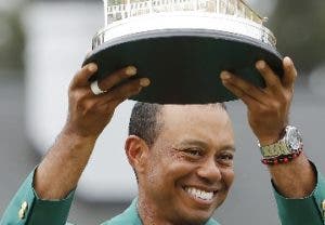 Tiger acaba con sequía al triunfar Másters Augusta