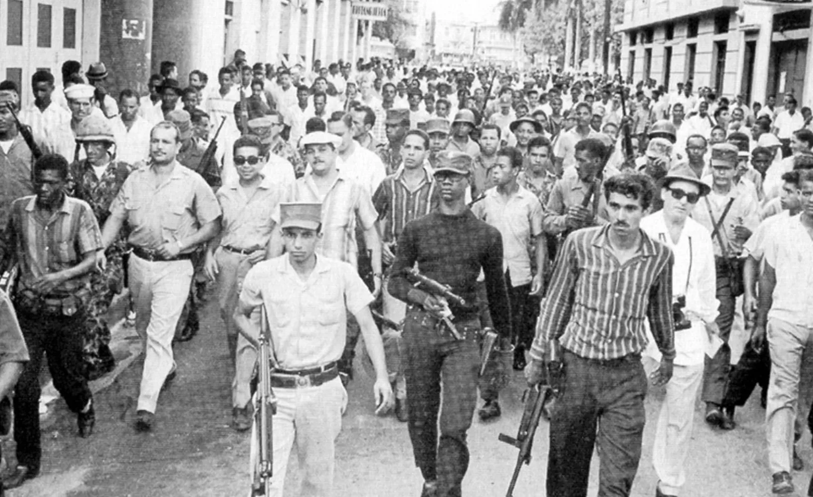 Revolución de Abril llega hoy a su aniversario 54