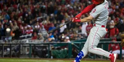 Harper pega jonrón en la victoria de Los Phillies 8-2 sobre Los Nacionales