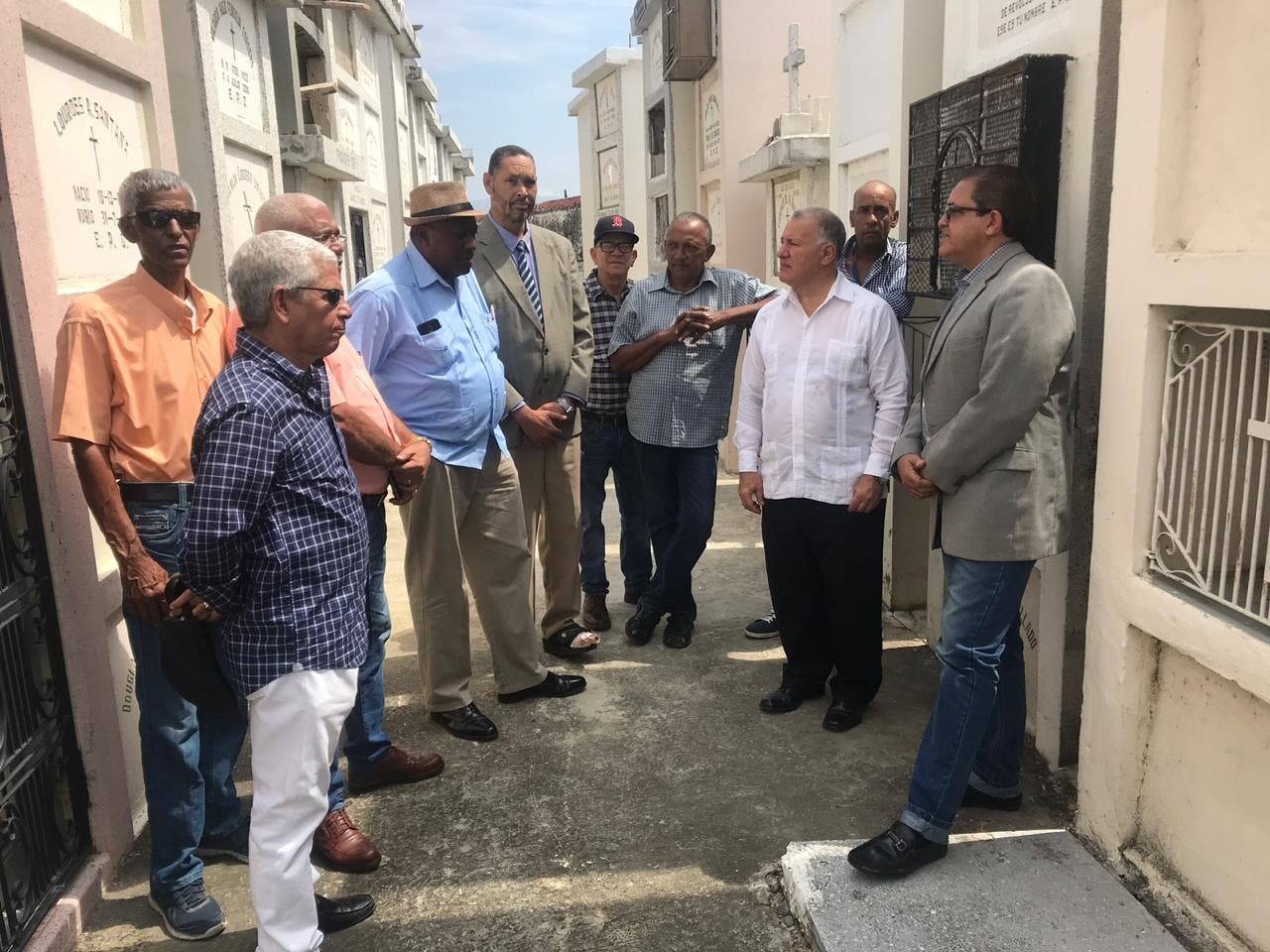 Rinden homenaje al fallecido dirigente del MPD Lorenzo Vargas “El Sombrero”