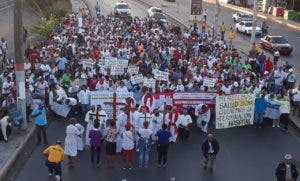 Católicos exigen la terminación del Hospital General Nelson Astacio en Santo Domingo Norte