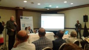 Jan Betlem, coordinador Regional de Proyectos IWEco. presentó la iniciativa.