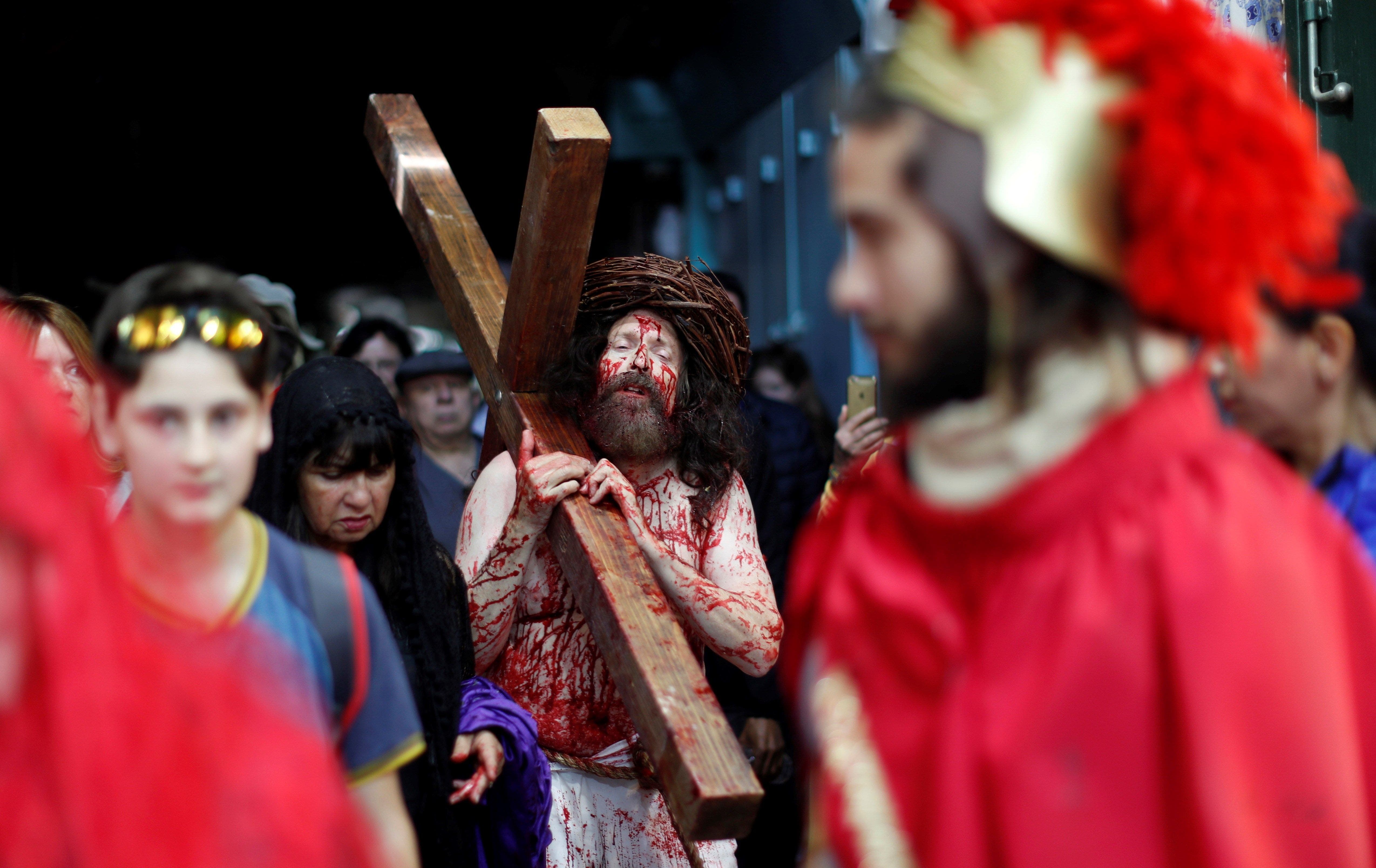 Cristianos recrean con fervor viacrucis de Jesús en calles de Jerusalén