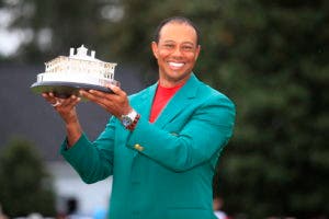 Acaba la sequía; Tiger Woods gana el Masters