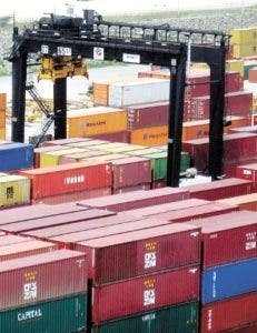 Exportaciones chinas hacia Estados Unidos caen un 12%