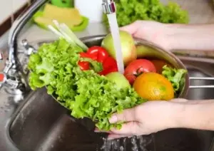 Trucos para que las verduras y frutas duren más sin dañarse