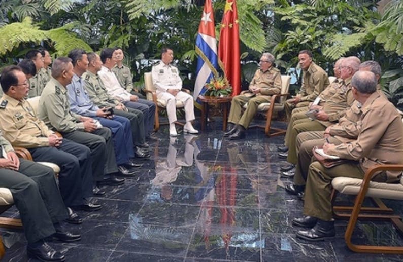 Misión militar china hace visita a Cuba