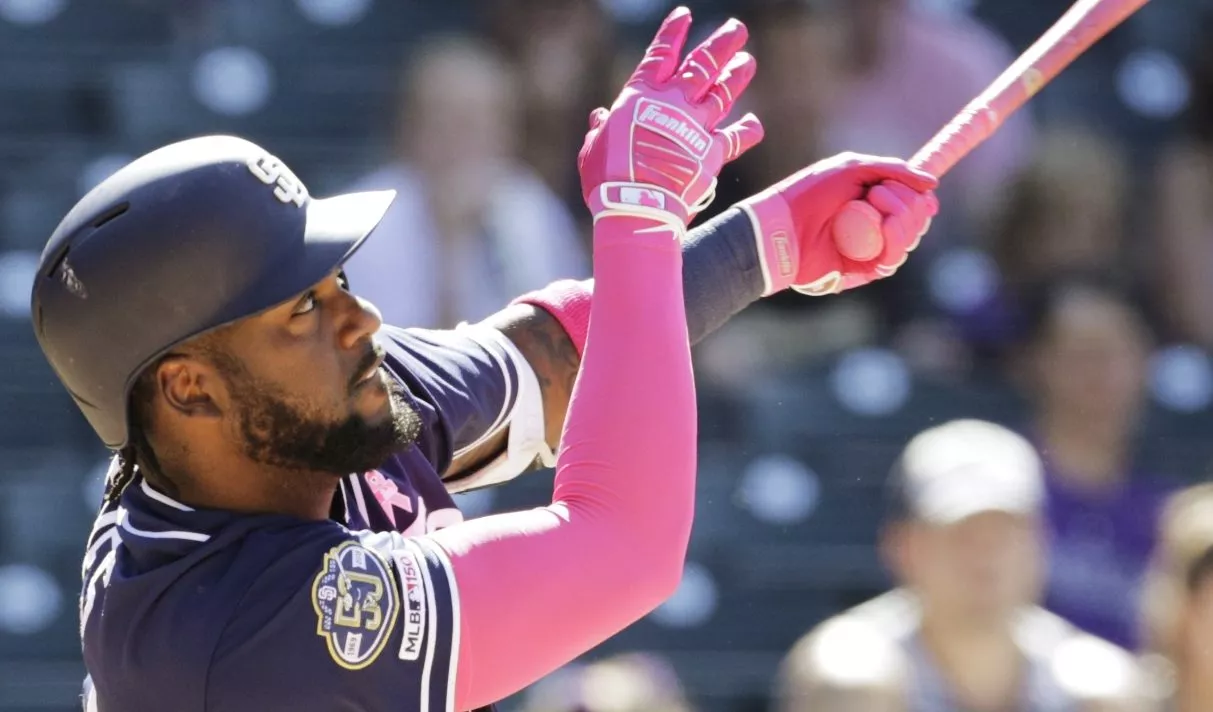 Franmil Reyes dispara el cuangular 11 de la campaña