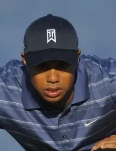 Tiger Woods prepara autobiografía sobre altibajos de su carrera