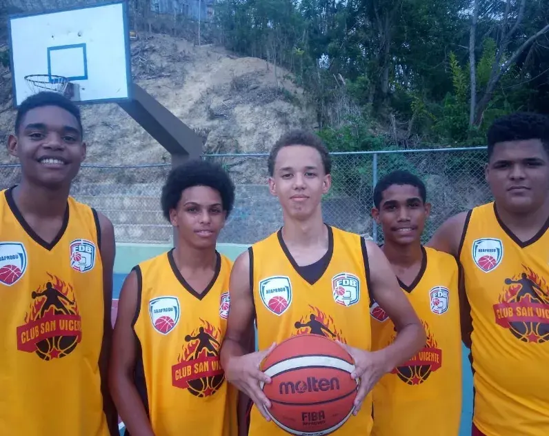 San Vicente y 27 Febrero triunfan en el básket U-16