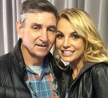 Britney Spears está cuidando de su padre.