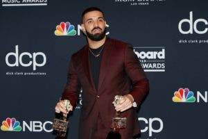 Drake rompe récord de Taylor Swift en los Premios Billboard