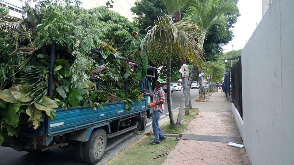 DIGECAC realiza operativo de limpieza en Santo Domingo Norte y Este