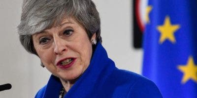 May plantea referéndum sobre el brexit