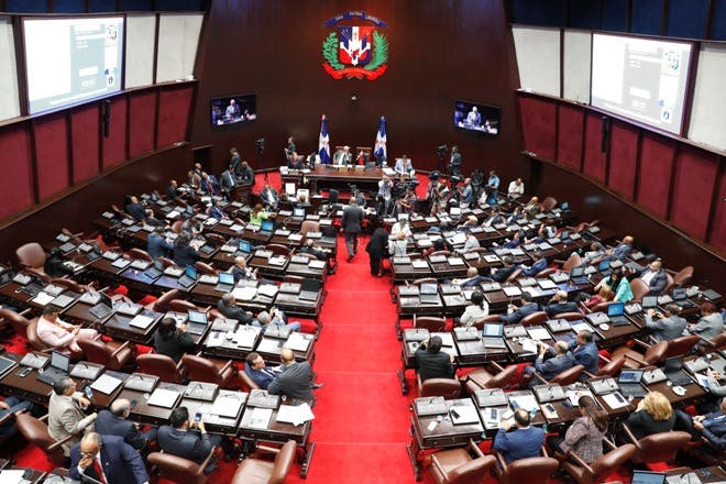Diputados aprueban en segunda lectura proyecto de ley  sobre el exequátur