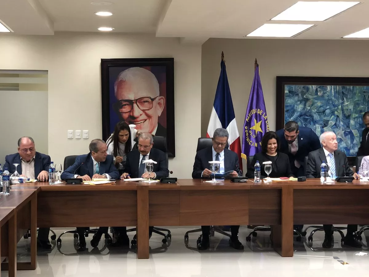 Inicia la reunión del Comité Político del PLD