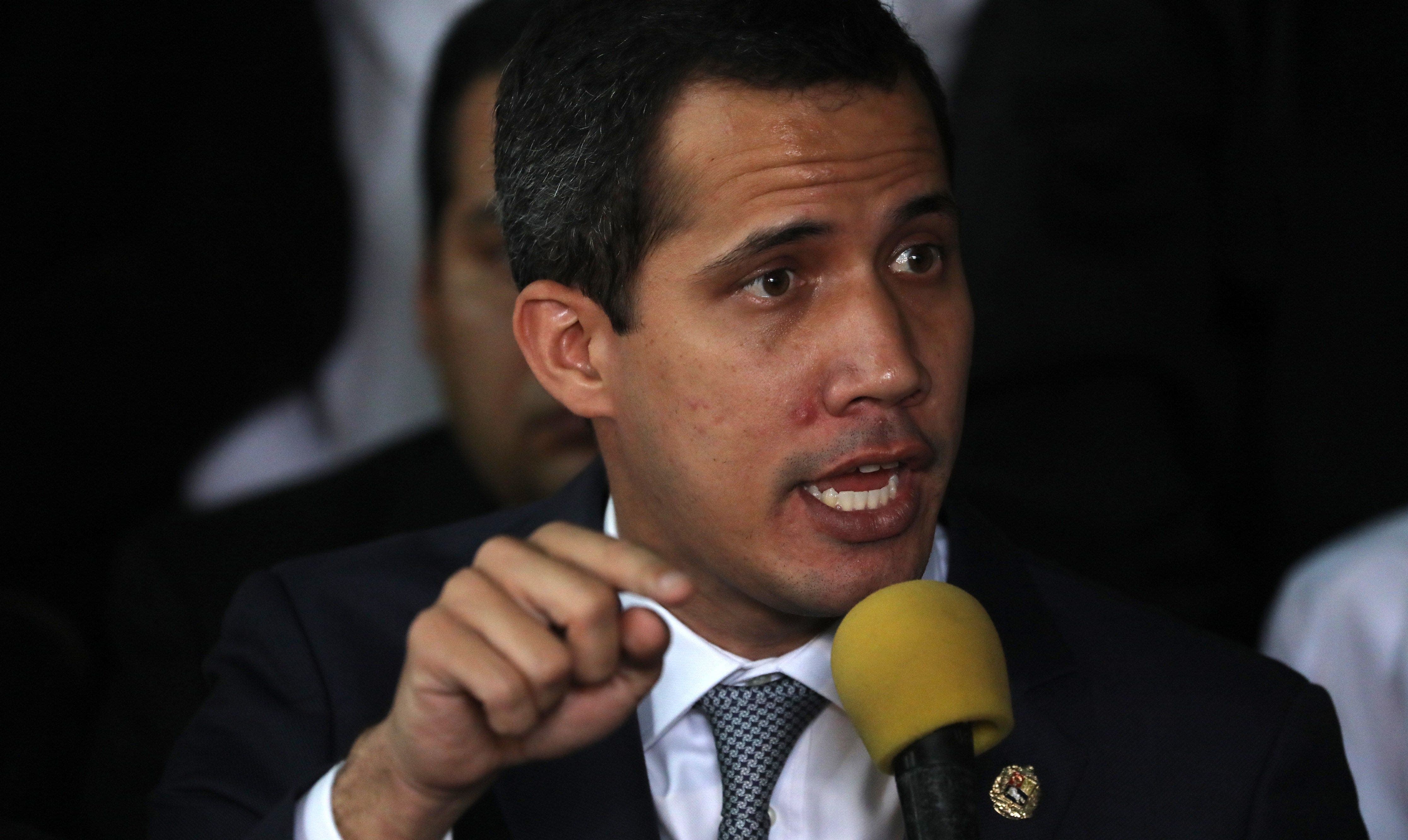 Guaidó denuncia “golpe al Parlamento” y llama a protestas el sábado