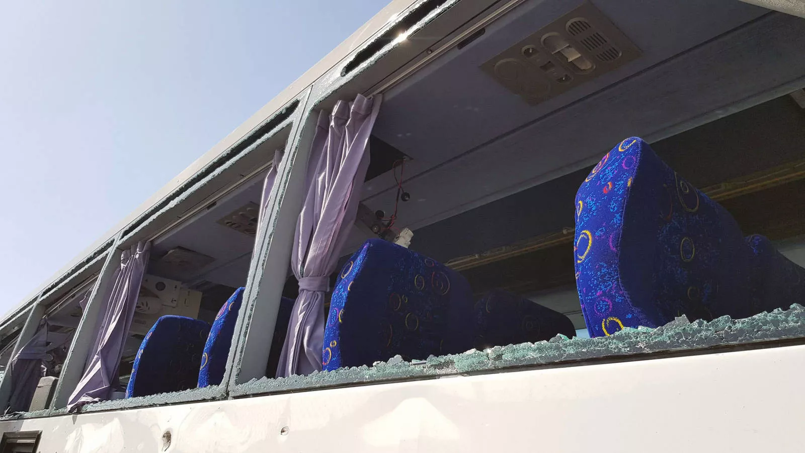 Varios heridos leves tras explosión junto a autobús de turistas en Egipto