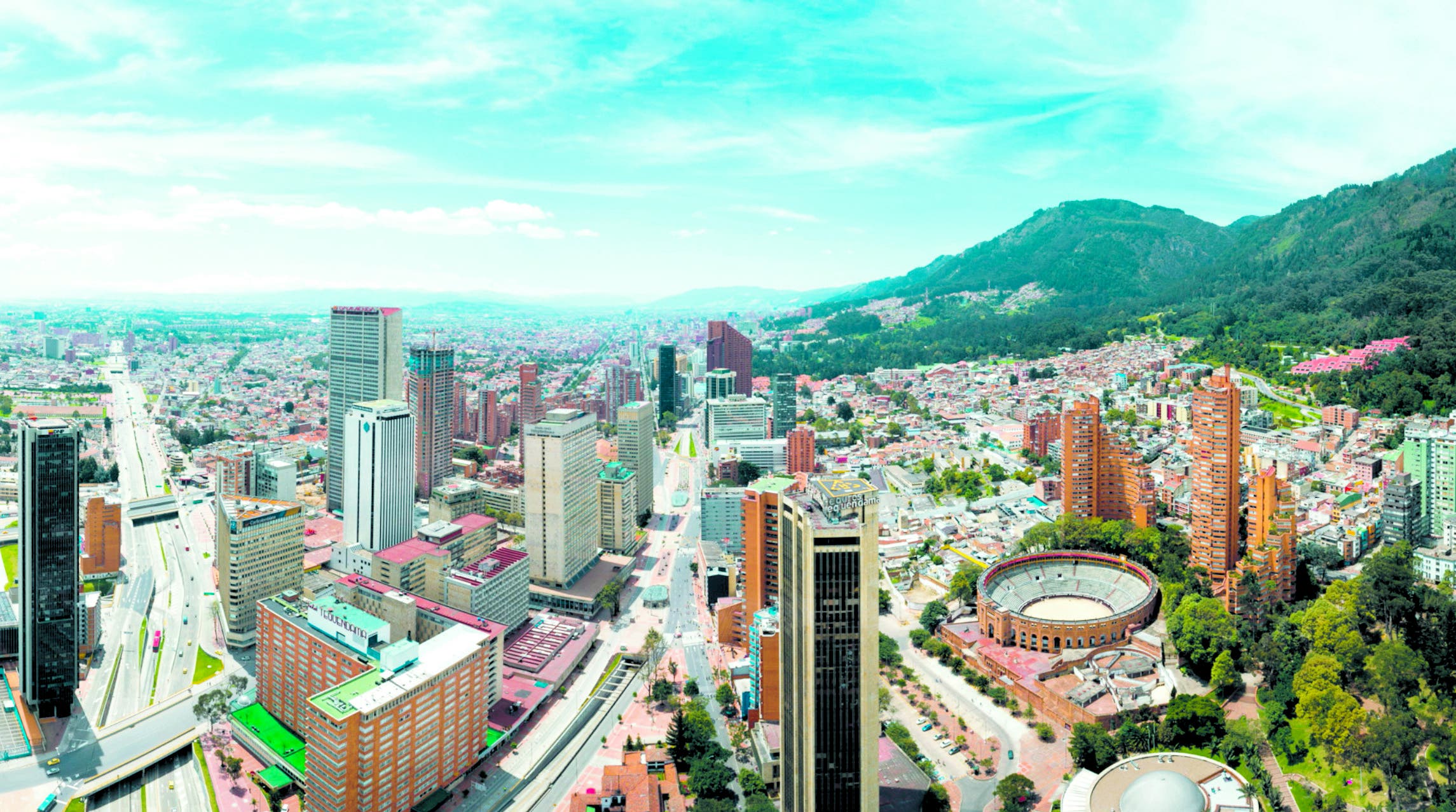 Bogotá una ciudad que vibra por sus contrastes