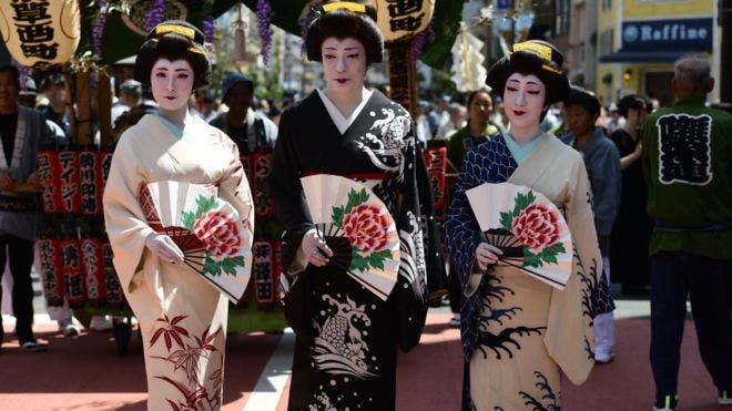 El «kimono» de Kim Kardashian: la polémica por la «apropiación cultural» de la tradicional prenda japonesa