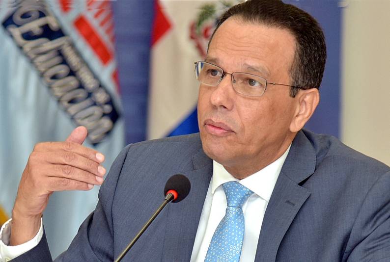 Antonio Peña Mirabal, ministro de Educación.