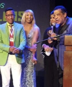 Premios Estrellas reconocen  el  arte dominicano en una  gala