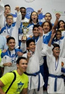 Naco barre torneo de karate