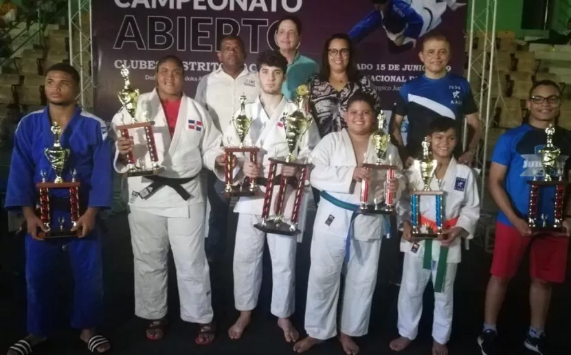 Club Naco campeón invitacional  judo