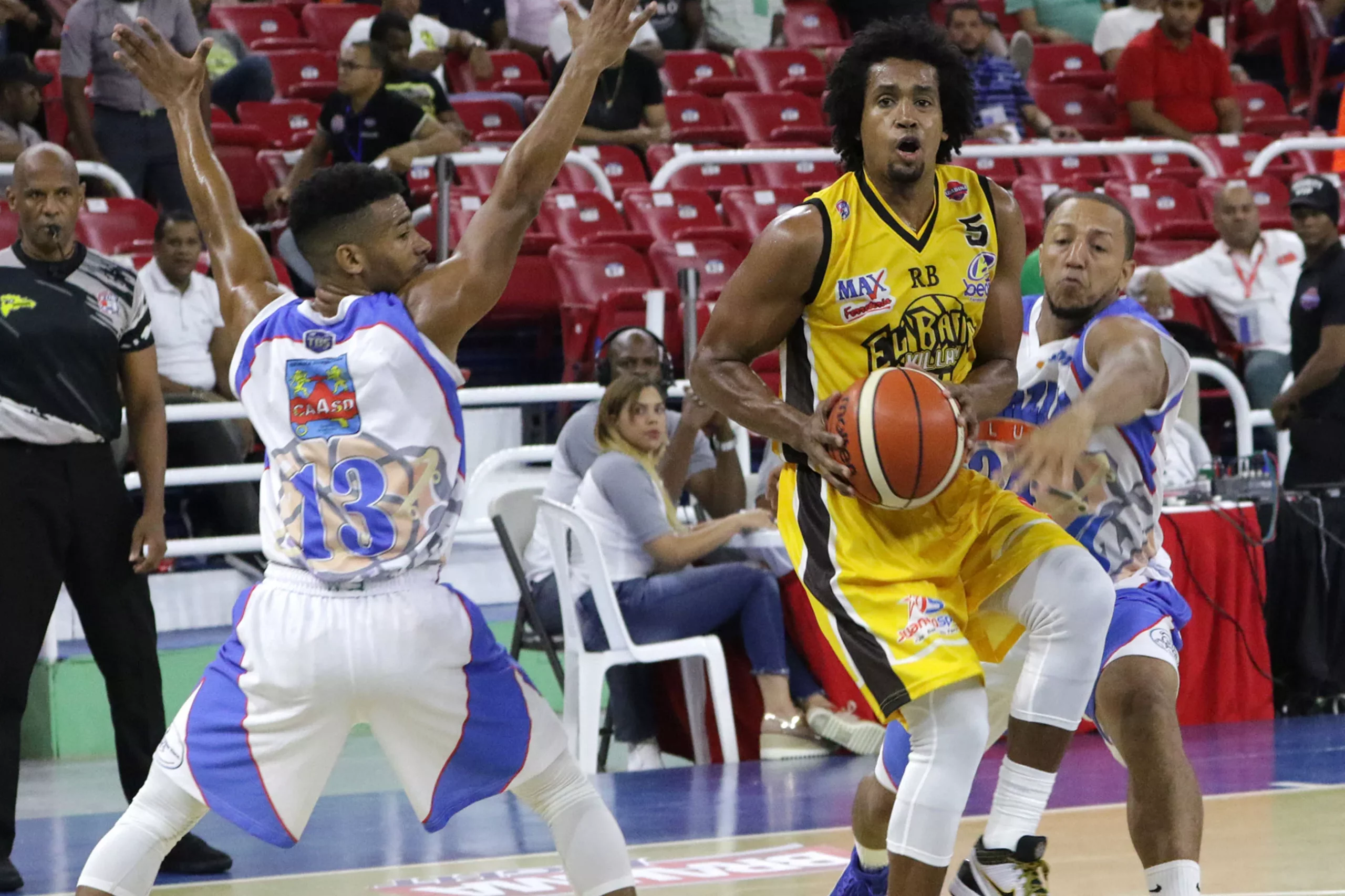 El Barias se impone a San Lázaro  en torneo baloncesto del Distrito