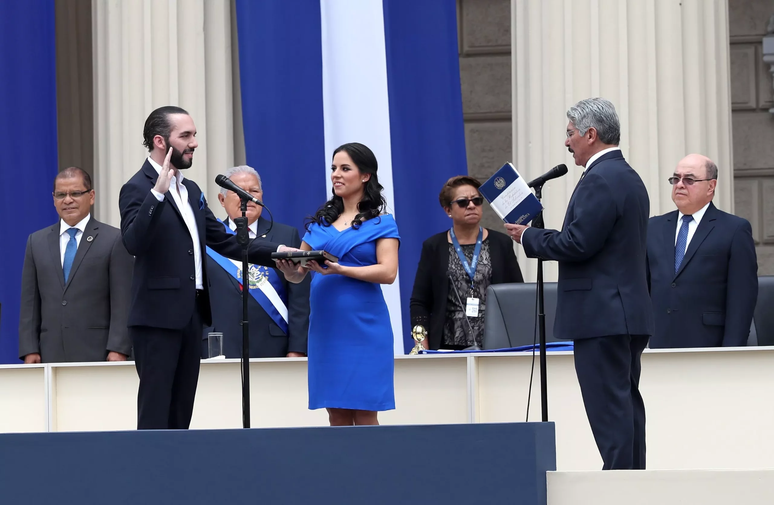 Nayib Bukele asume como presidente de El Salvador