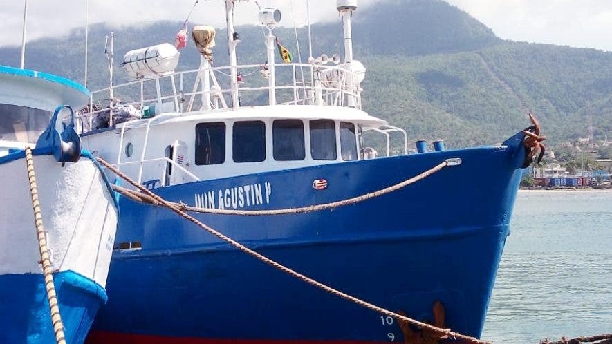 sale-barco-de-puerto-plata-rumbo-a-bahamas-buscara-127-pescadores-dominicanos-que-cumplieron-prision-de-8-meses-por-pesca-furtiva