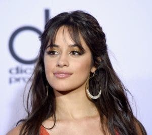 Camila Cabello deslumbra en el estreno de su “Cinderella»