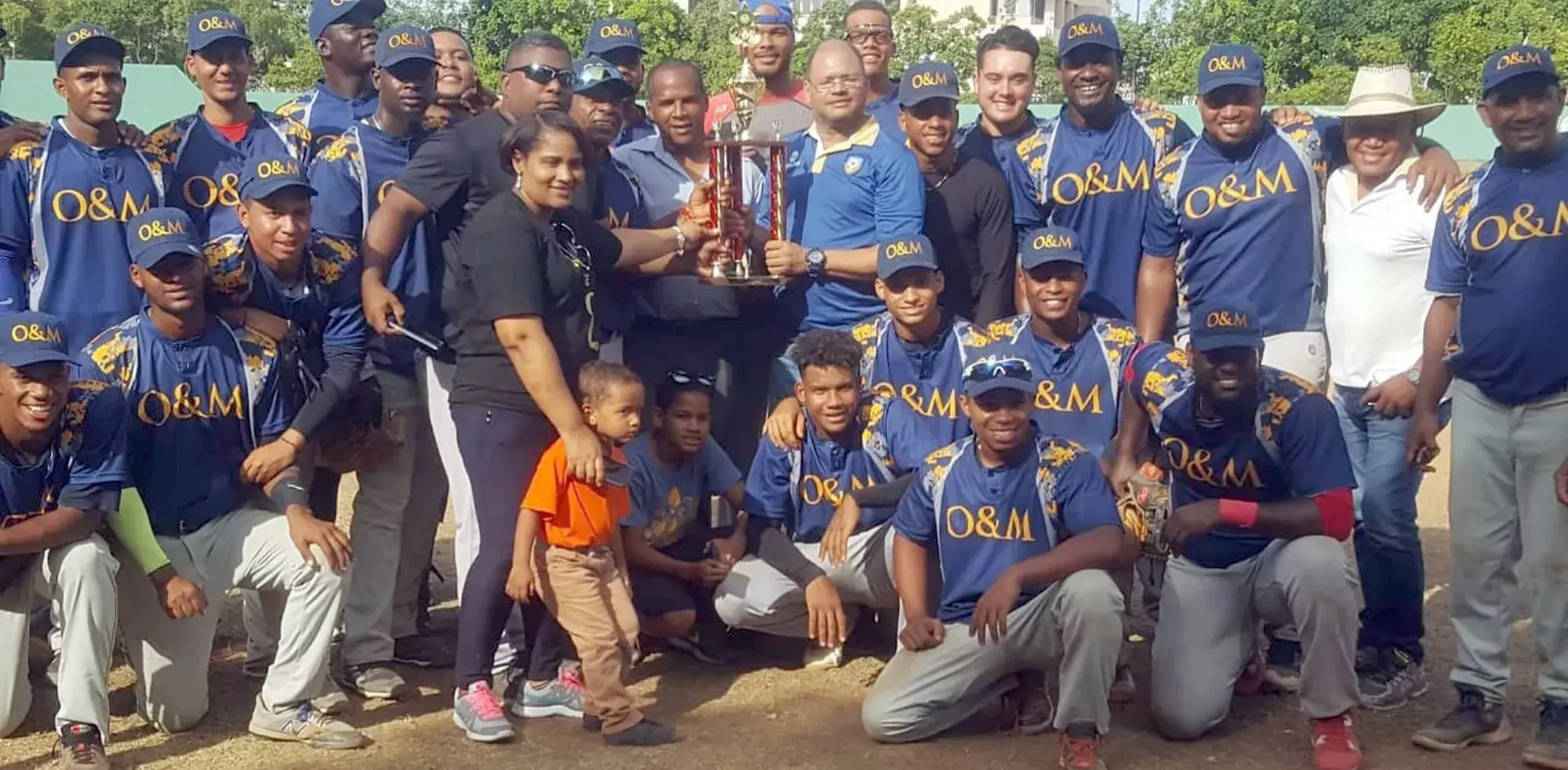 Universidad O&M conquista título en torneo de béisbol AA del Distrito Nacional