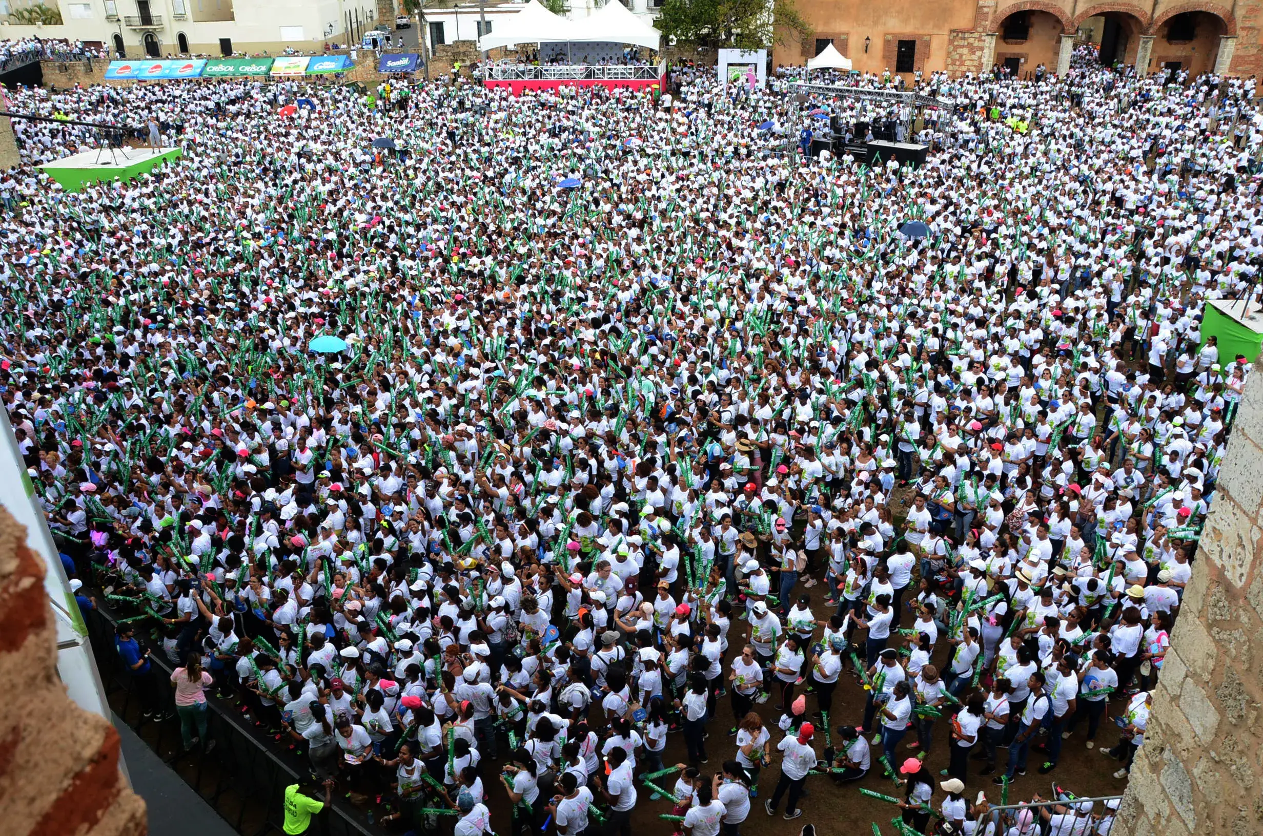 Más de 25 mil personas participaron en Caminantes por la Vida