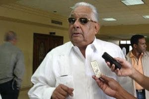 Euclides Gutiérrez llama peledeístas a “callarse y no hablar tanto”