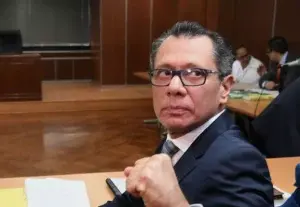 Piden traslado de cárcel a exvicepresidente de Ecuador por amenaza de muerte