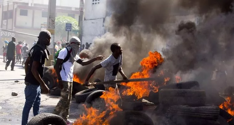 Matan a un periodista haitiano durante protestas en Puerto Príncipe