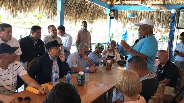 Presidente Danilo Medina promete obras en Isla Saona y Bayahibe