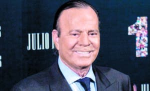 Juez determina que Julio Iglesias es padre de Javier Sánchez Santos